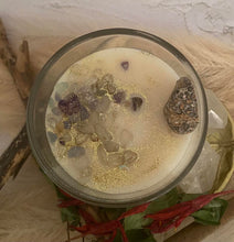 Load image into Gallery viewer, Spirit Guide Crystal Candle