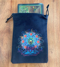 Load image into Gallery viewer, Chakra Velvet Tarot Card Bag